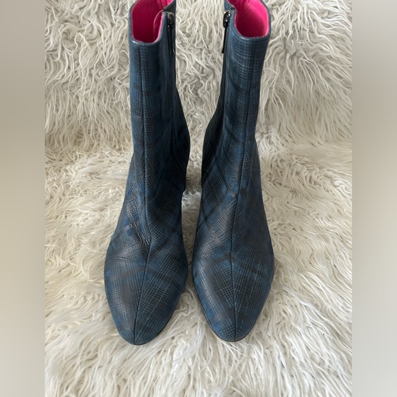 Le Babe Italian Leather and suede booties size US 8 EUR 38 - Picture 2 of 6